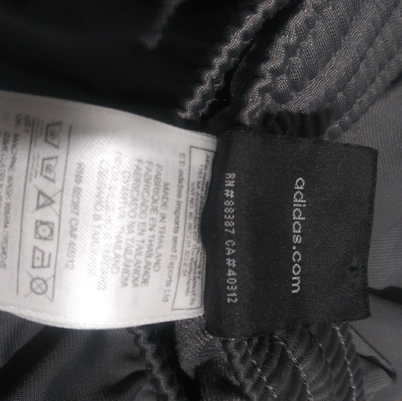 Adidas tracksuit - Picture 7 of 7